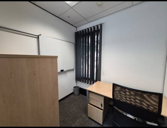 13M² OFFICE TO LET IN SANDTON CENTRAL